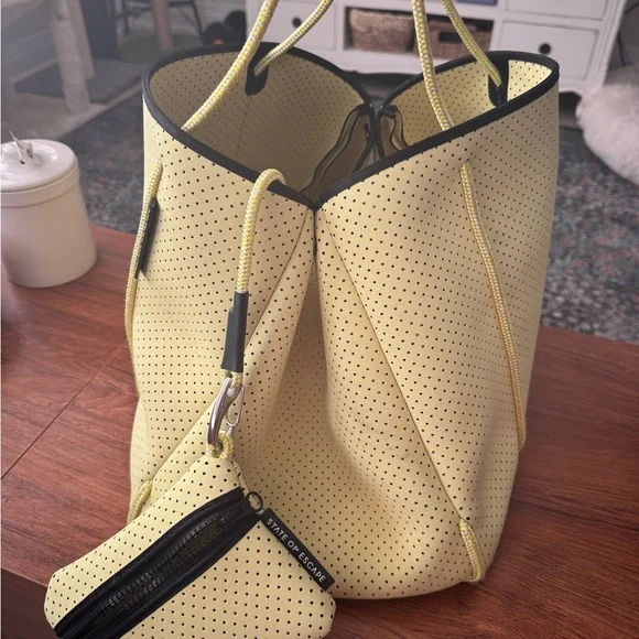 ‘State of Escape’ Limited Edition Neon Yellow/Green Neoprene Tote Bag - Picture 2 of 5